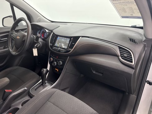 Used 2019 Chevrolet Trax LS image 23
