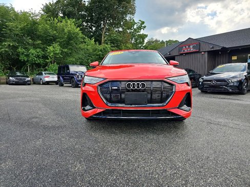 Used 2021 Audi e-tron Premium w/ Black Optic Package image 16