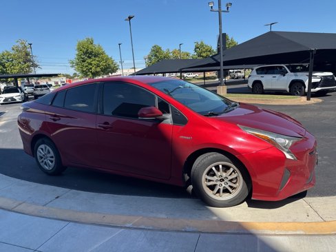 Used 2016 Toyota Prius Two image 2