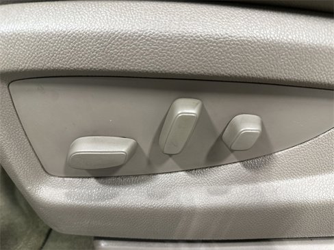 Used 2015 Chevrolet Tahoe LTZ image 16