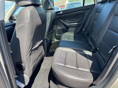 Used 2013 Volkswagen Jetta TDI image 23