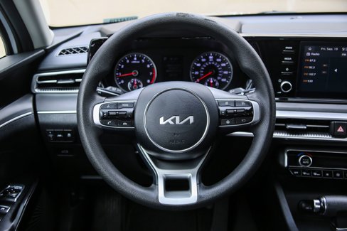 Used 2024 Kia K5 LXS image 19