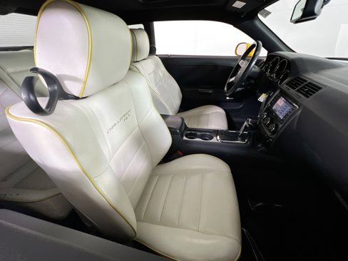 Used 2010 Dodge Challenger R/T image 25