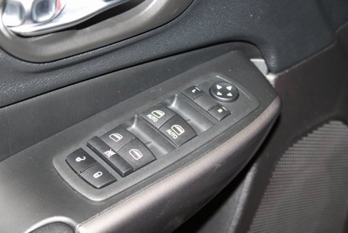 Used 2020 Jeep Cherokee Latitude Plus w/ Comfort/Convenience Group image 32