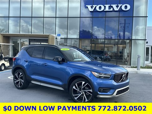 Used 2021 Volvo XC40 T5 R-Design image 1