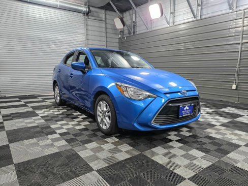 Used 2018 Toyota Yaris iA image 4