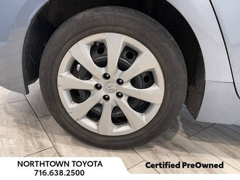 Used 2022 Toyota Corolla LE image 27