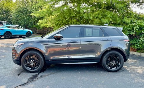 Used 2021 Land Rover Range Rover Evoque R-Dynamic S image 4