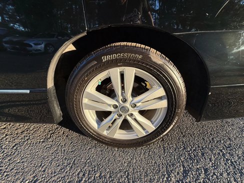 Used 2015 Nissan Quest SL image 32