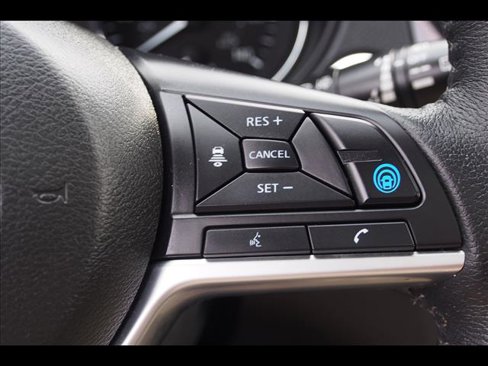 Used 2019 Nissan Rogue SL image 27