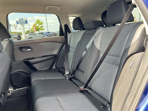 Used 2023 Nissan Rogue SV image 23