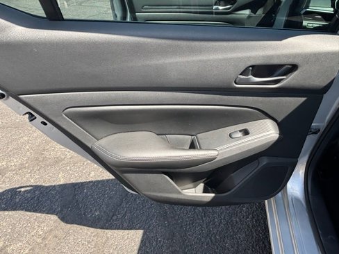 Used 2024 Nissan Altima 2.5 SV image 34