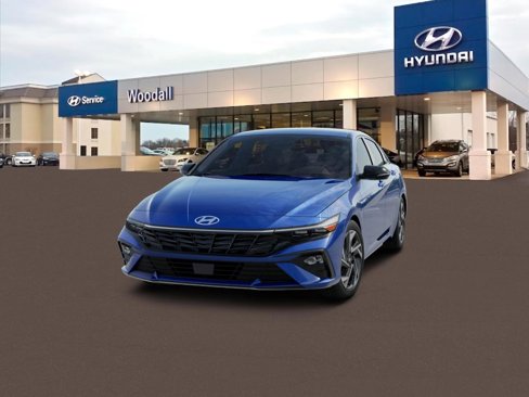 New 2025 Hyundai Elantra SEL image 2