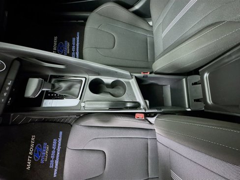 Certified 2025 Hyundai Elantra SE image 35