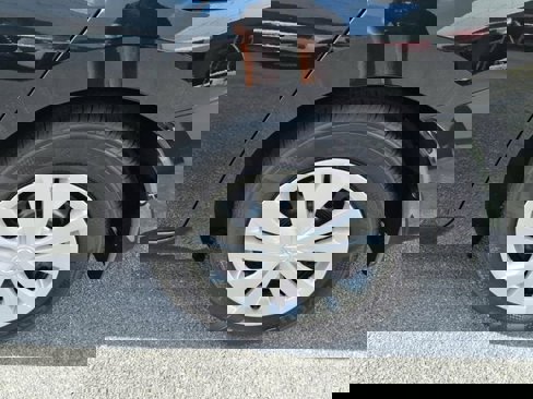 New 2025 Nissan Versa S w/ Trunk Package image 4