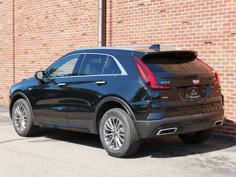 Used 2024 Cadillac XT4 Premium Luxury w/ Technology Package image 3