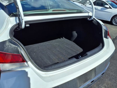 Certified 2024 Hyundai Elantra SEL image 24