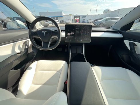 Used 2019 Tesla Model 3 Long Range image 13
