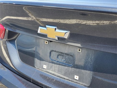 Used 2016 Chevrolet Malibu LT image 5