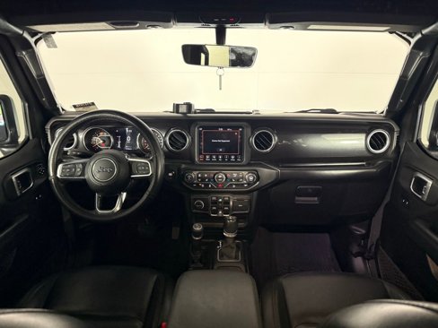 Used 2020 Jeep Wrangler Unlimited Sahara image 22