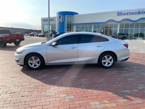 Used 2020 Chevrolet Malibu LS image 33