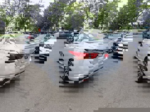 Used 2023 Nissan Altima 2.5 SV image 4