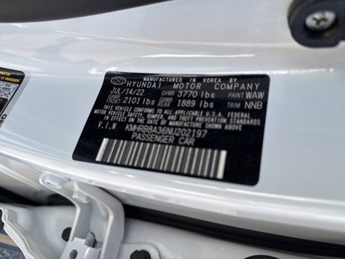Certified 2022 Hyundai Venue SE image 27