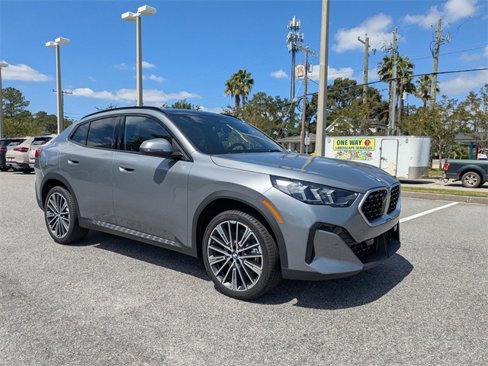 New 2026 BMW X2 xDrive28i w/ Technology Package image 2