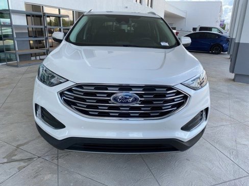 Certified 2023 Ford Edge Titanium image 3