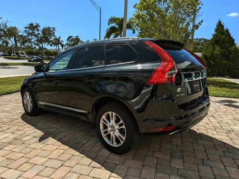 Used 2016 Volvo XC60 T5 Premier image 3