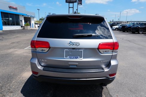 Used 2016 Jeep Grand Cherokee Laredo w/ Quick Order Package 23E image 5