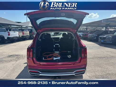 Used 2022 Kia Sorento SX w/ Panoramic Sunroof Package image 7