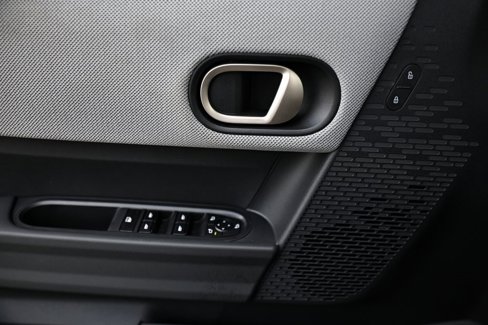 New 2025 MINI Cooper 4-Door Hardtop image 14