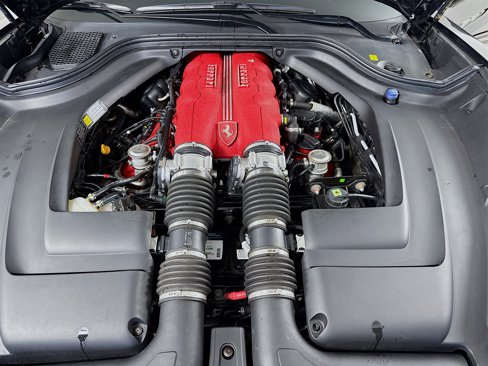 Certified 2014 Ferrari California image 19