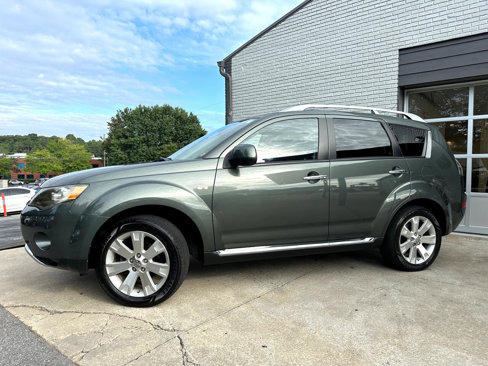 Used 2009 Mitsubishi Outlander SE image 2