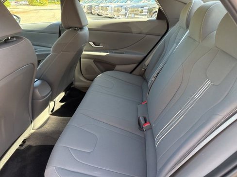 Certified 2023 Hyundai Elantra SEL w/ Convenience Package image 20