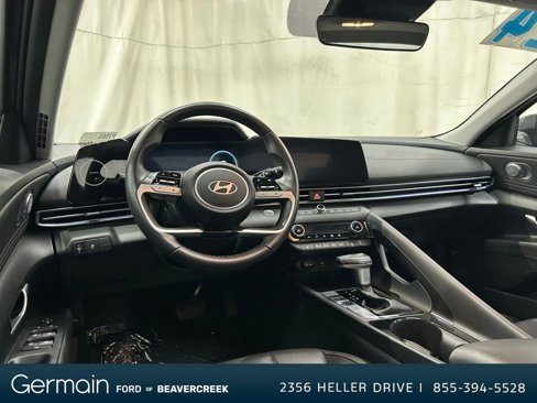 Used 2024 Hyundai Elantra Limited image 13