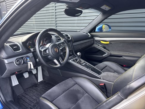 Used 2016 Porsche Cayman GT4 image 10