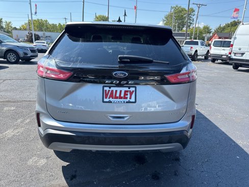 Certified 2022 Ford Edge SEL w/ Convenience Package image 4