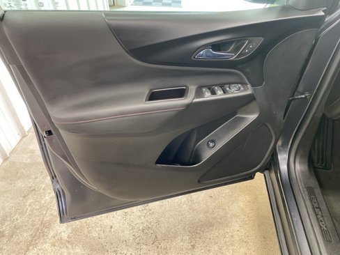 Used 2022 Chevrolet Equinox RS image 33