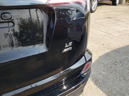 Used 2017 Toyota RAV4 LE image 12