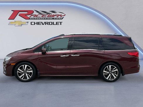 Used 2019 Honda Odyssey Elite image 2