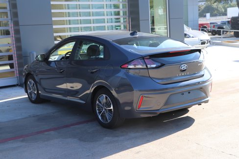 Used 2020 Hyundai Ioniq SE image 13