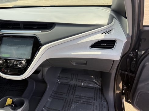Used 2020 Chevrolet Bolt LT image 47