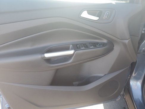 Used 2018 Ford Escape SE w/ SE Sync 3 Package image 14