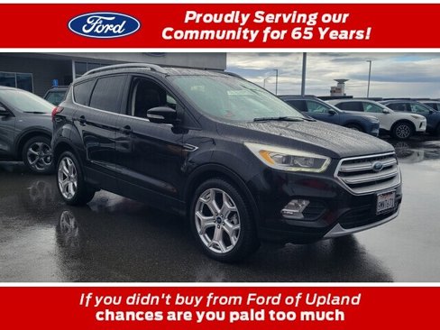 Used 2019 Ford Escape Titanium image 1