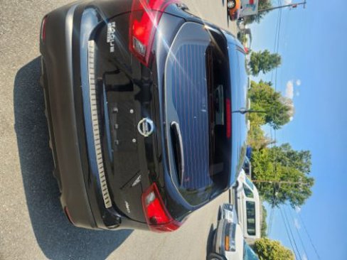 Used 2019 Nissan Rogue Sport S image 4