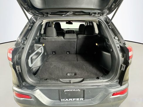 Used 2015 Jeep Cherokee Sport image 26