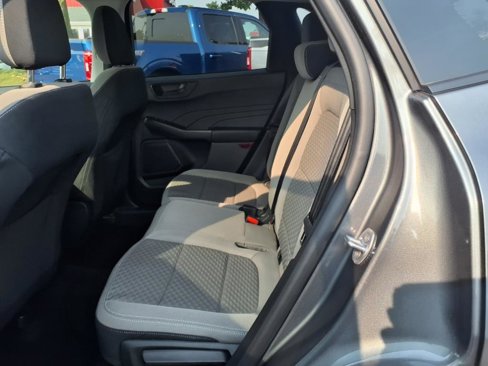 Certified 2022 Ford Escape SE w/ Cold Weather Package image 11