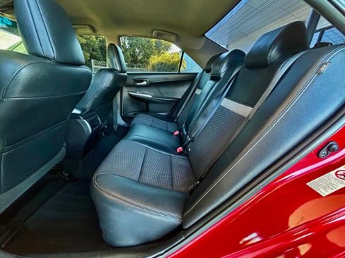 Used 2014 Toyota Camry SE image 7